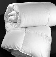 At Home "My Down Comforter" Level 4 Full Queen European White Goose Heavy Weight NEW Retails $580 Designer Outlet Sale